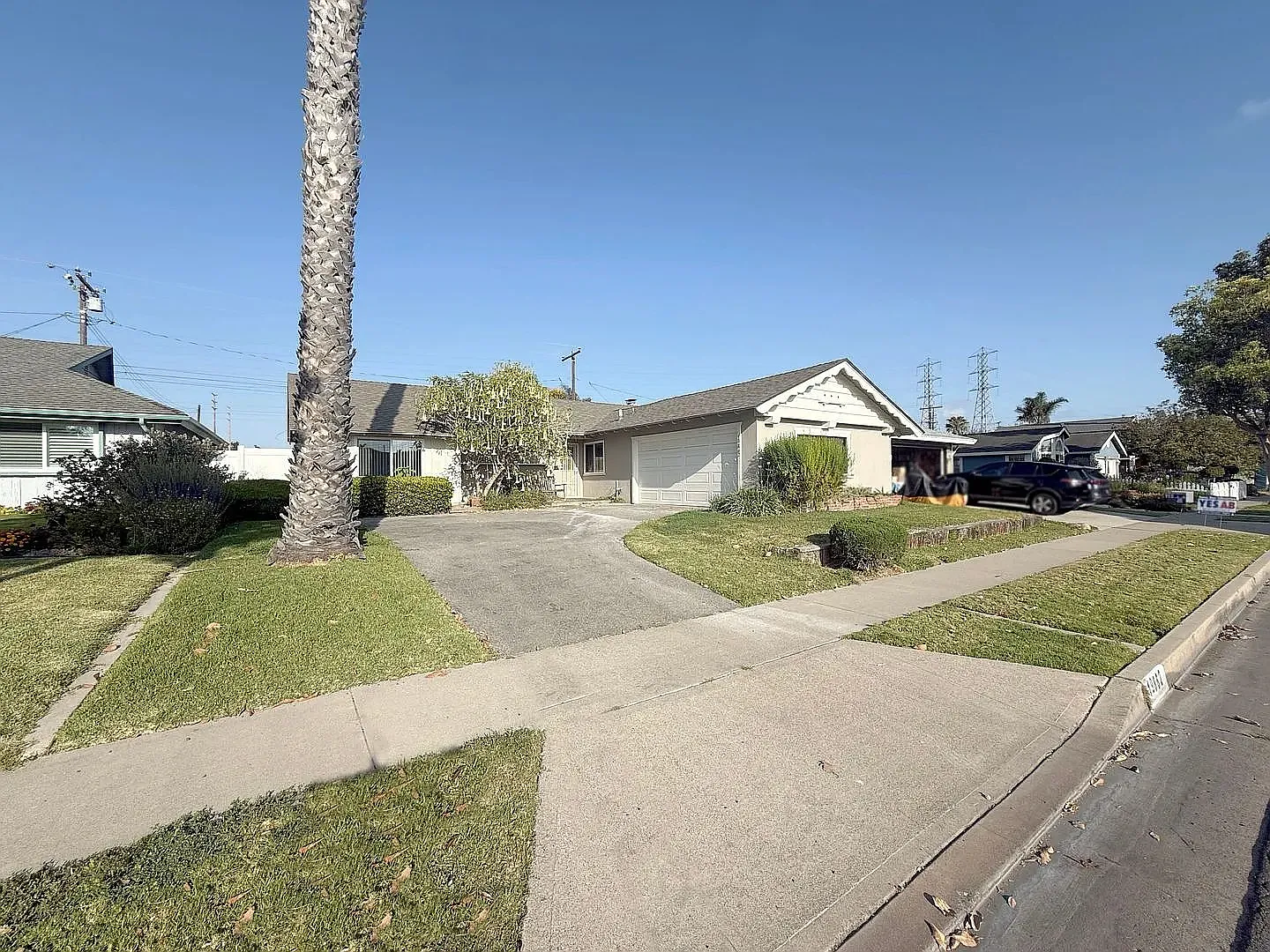 4 bed, 2.0 bath, 1500 sqft, $4,300 — Photo 2