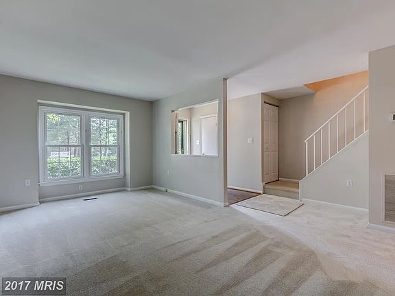 5th image of 5501 La Cross Ct