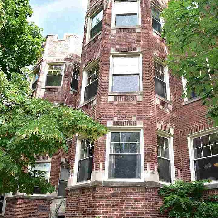 1st image of 1639 W Granville Ave APT 1