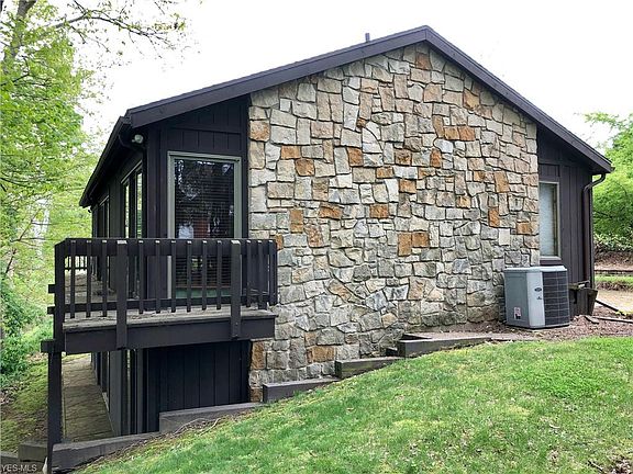 2nd image of 337 Muskingum Dr