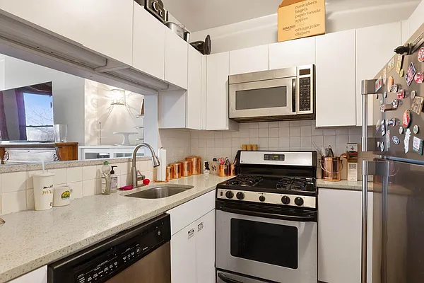 Rented by Corcoran | media 11