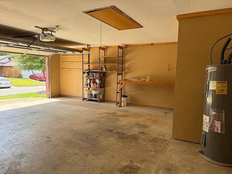 6800 Cuculu Dr — Photo 13