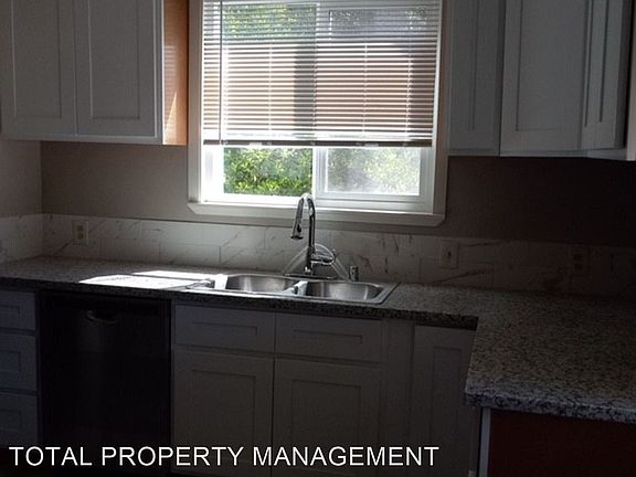 4th image of 12641 Saratoga Sunnyvale Rd