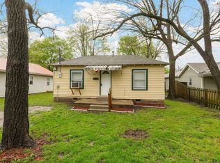 1732 W Thoman St, Springfield, MO 65803