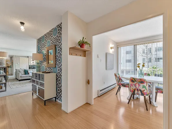 1555 Lakeside Dr APT 25, Oakland, CA 94612