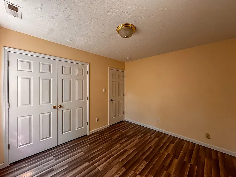 118 Jefferson Dr — Photo 11