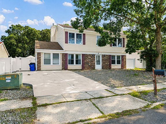 4th image of 4 Nautilus Avenue