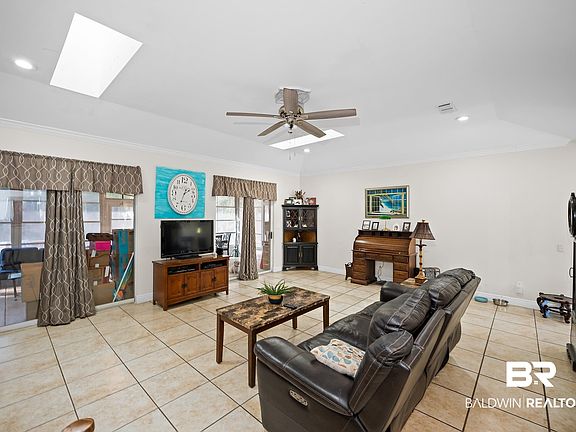 3rd image of 2674 Pine Ridge Dr