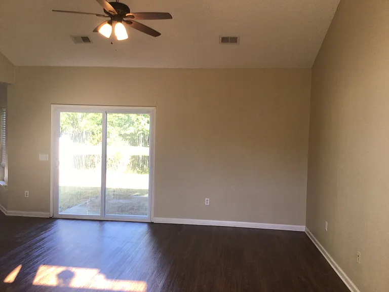 121 Caribbean Village Dr — Photo 8