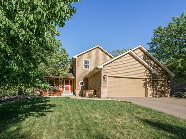 2567 Bridle Creek Trl, Chanhassen, MN 55317