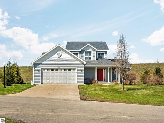 2nd image of 7031 Applewood Dr