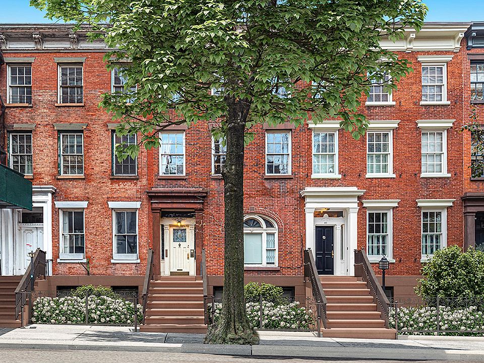 2nd image of 38-40 W 11th St