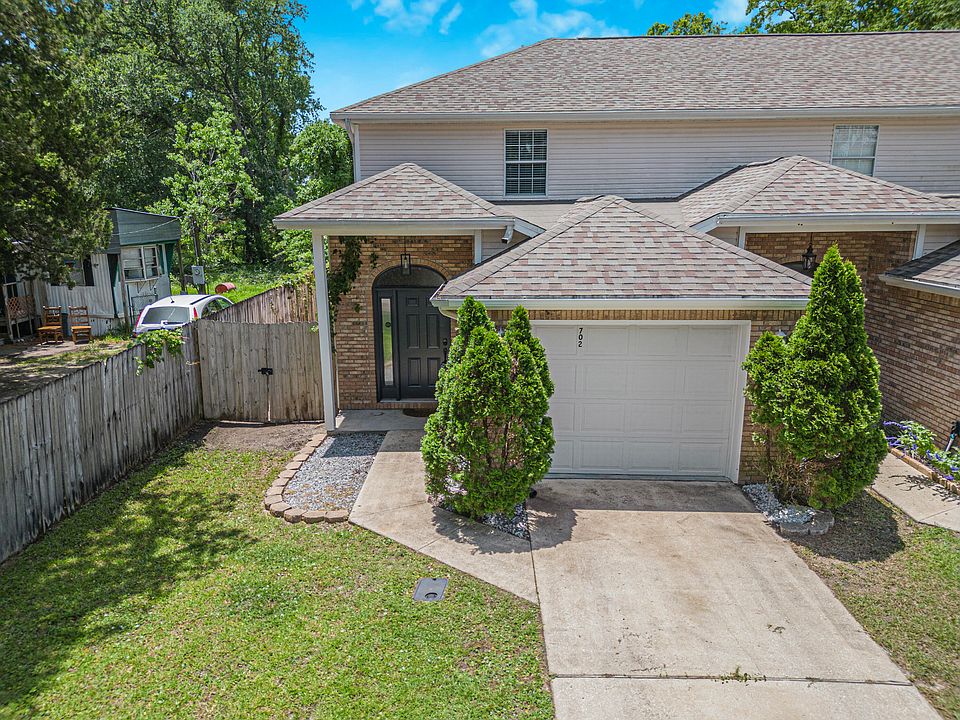1st image of 702 Doyce Dr