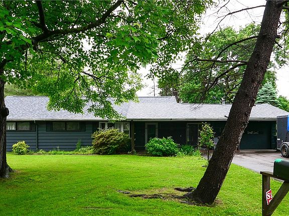 3rd image of 3722 Oakwood Ave