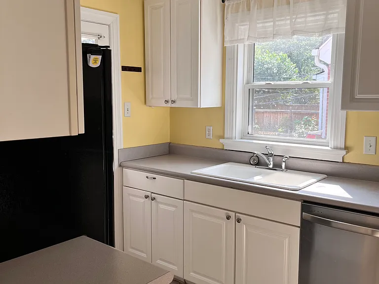 4403 Patterson Ave — Photo 10