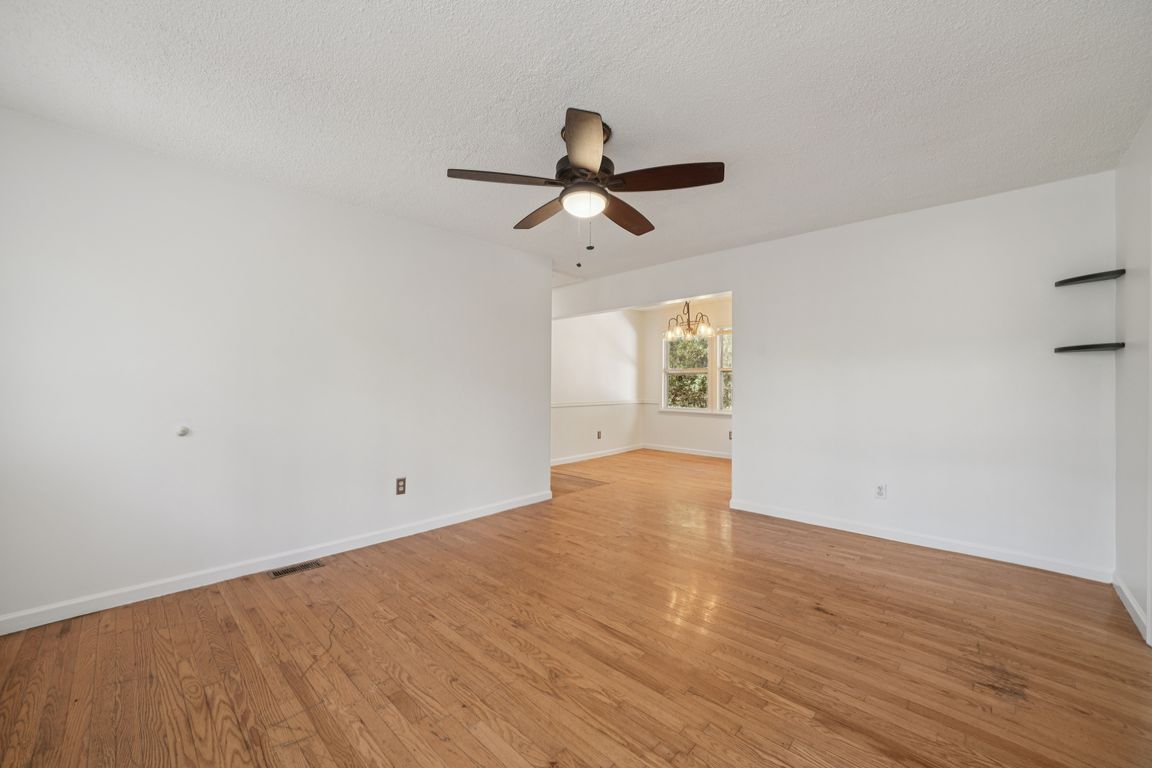 next background image