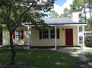 16 High Point Rd, Southport, NC 28461