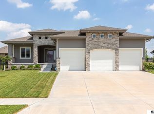10209 S 106th St, Papillion, NE 68046