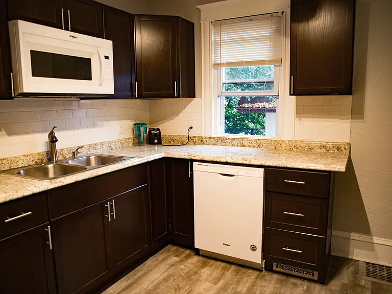 1212 Como Ave SE #3 — Photo 3