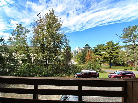4th image of 990 Northwestern Ave APT F