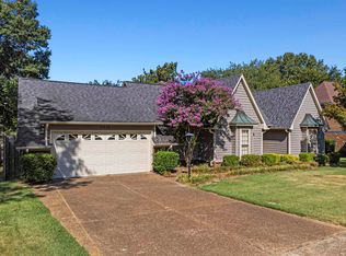 2425 Fairway Oaks Dr, Memphis, TN 38134