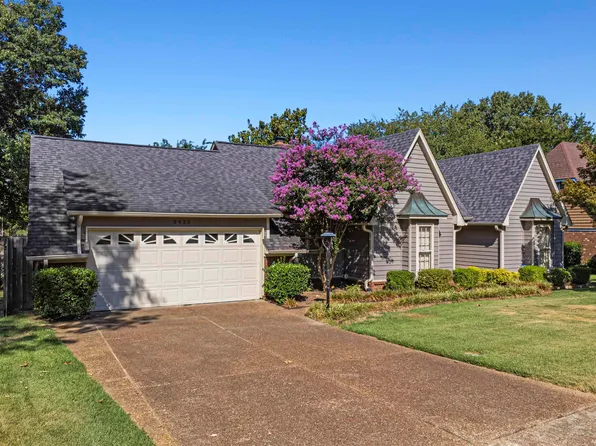 2425 Fairway Oaks Dr, Memphis, TN 38134