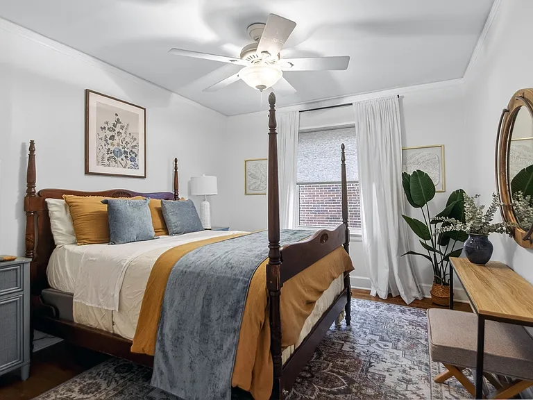 1711 N Grant St — Photo 15