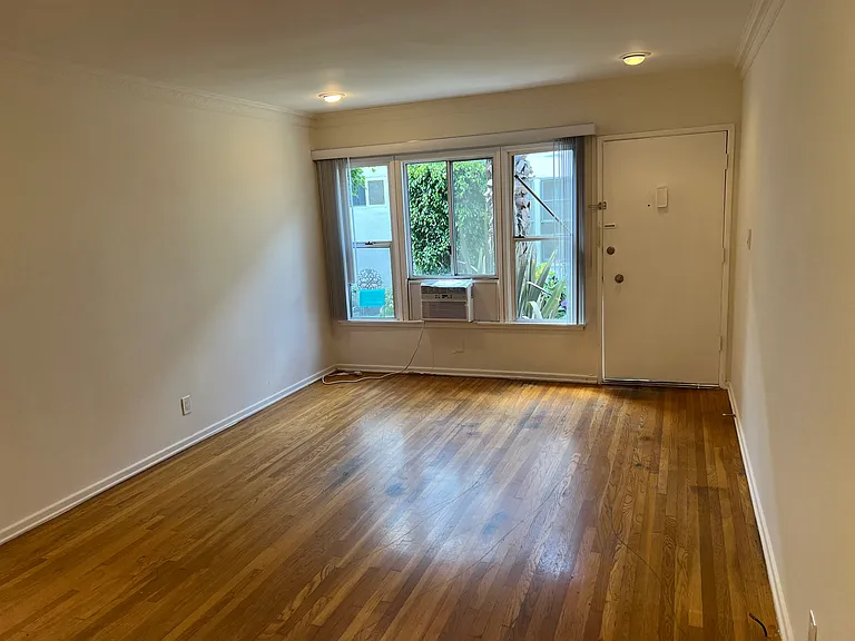 847 S Wooster St #2 — Photo 1