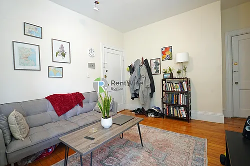 1212 Commonwealth Ave #15 Photo 1