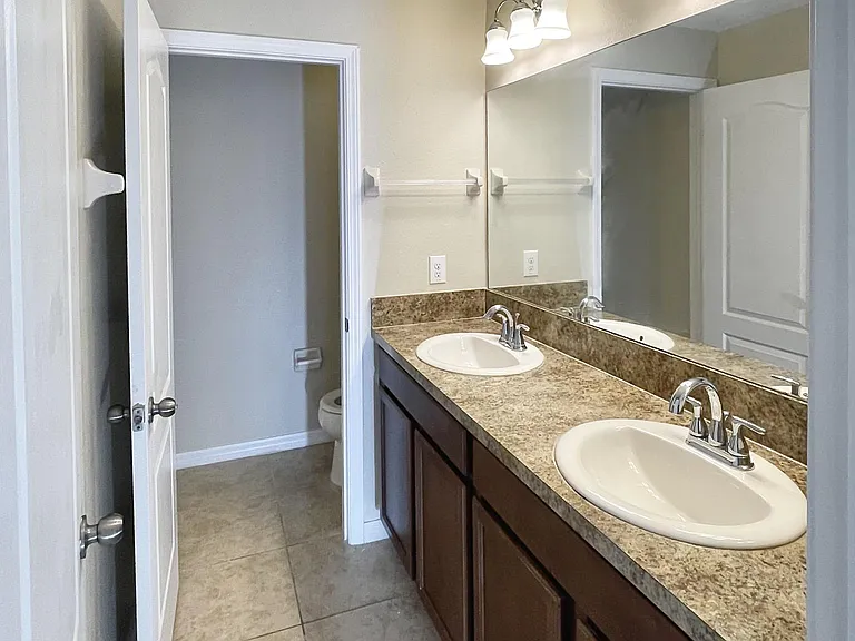 4167 Shadetree Ln — Photo 21