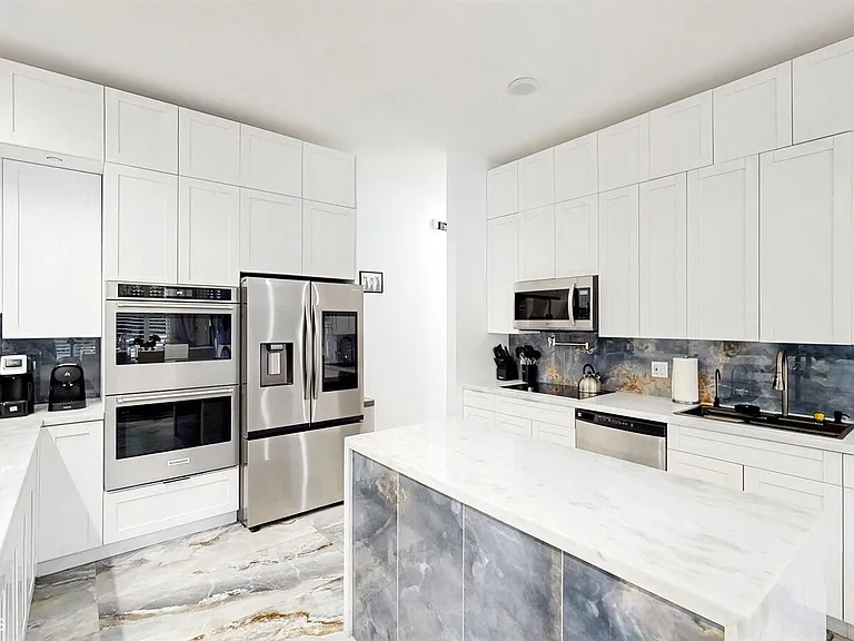 15700 Carrera Ln — Photo 10