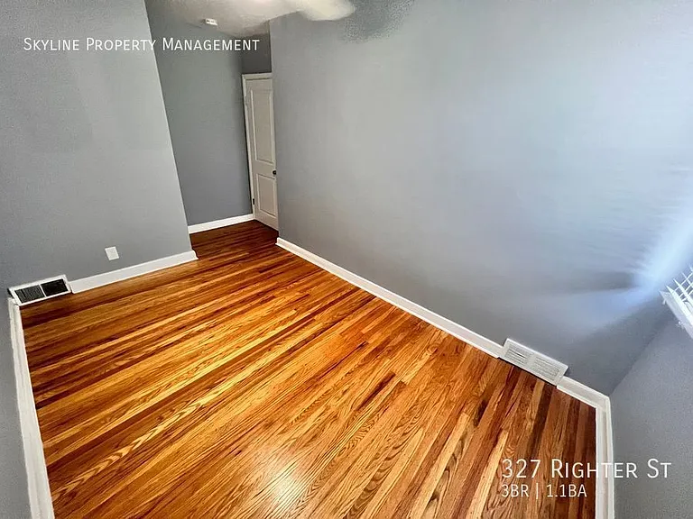 327 Righter St — Photo 14