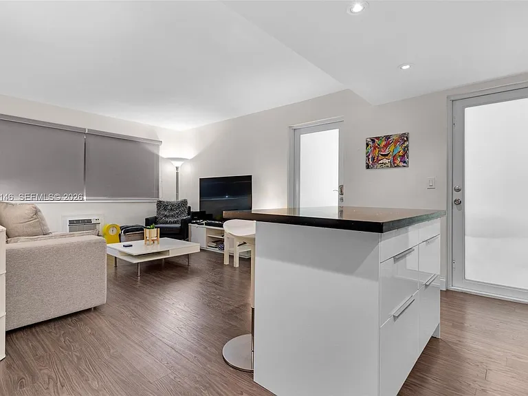 1117 Meridian Ave #5 — Photo 14