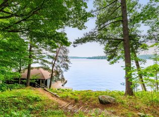 1049 Sagamo Blvd, Muskoka Lakes, ON P0B 1J0