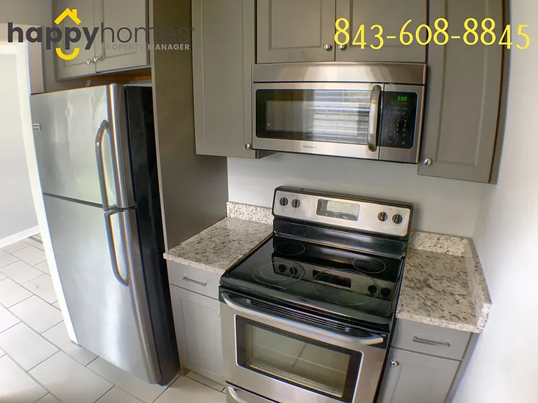 1556 Kemper Ave #C — Photo 6
