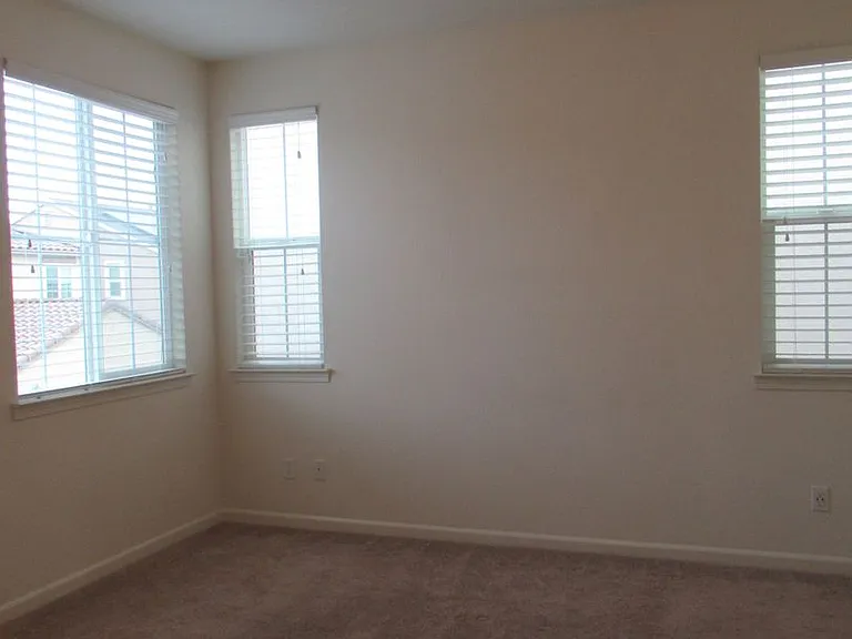 3169 Village Plaza Dr — Photo 22