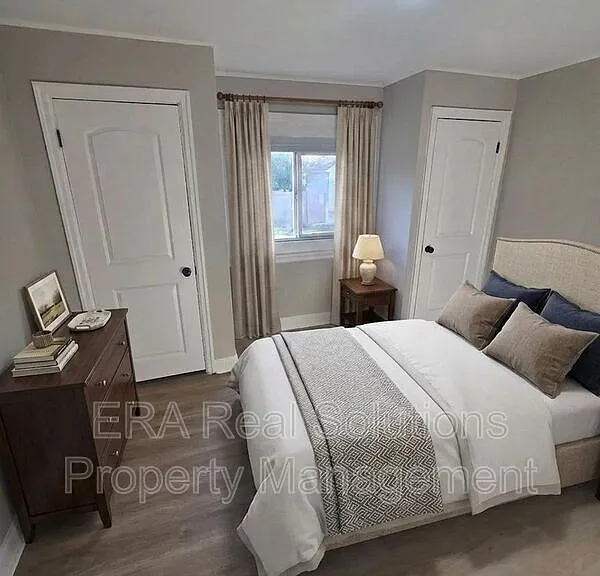 1056 Wilson Ave #B — Photo 3