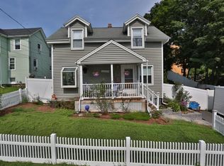 8 Garfield Ave, Woburn, MA 01801