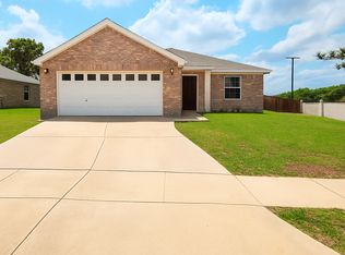 8100 Macgregor Dr, Arlington, TX 76002
