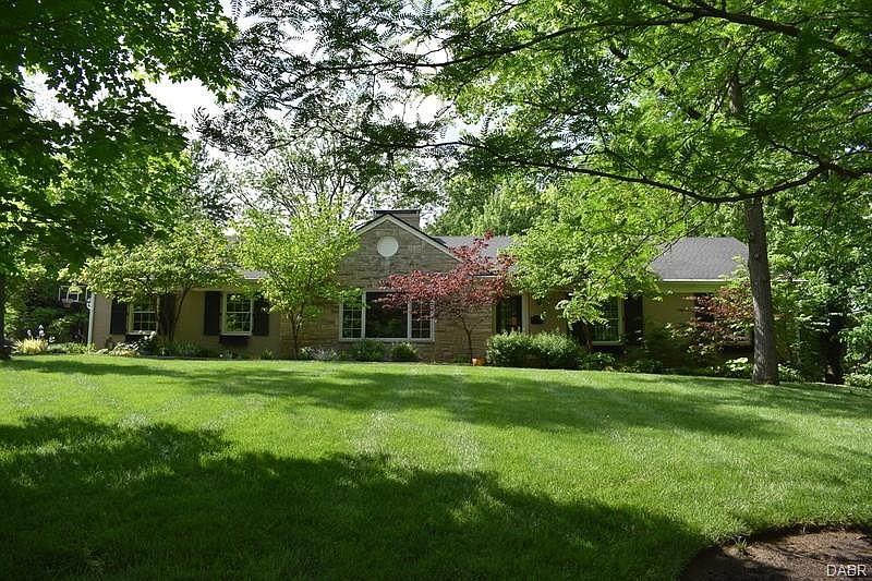 1st image of 215 Lookout Dr