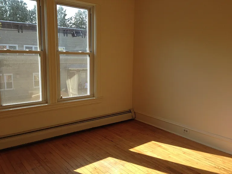 74 Monroe St — Photo 7