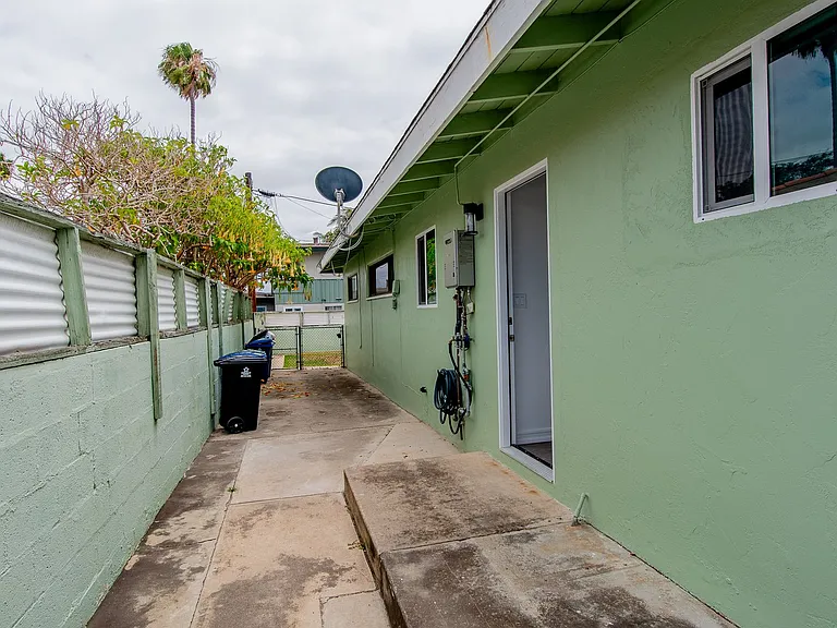 462 Davidson St — Photo 10