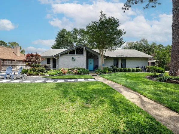 2750 Fontana Dr, Houston, TX 77043
