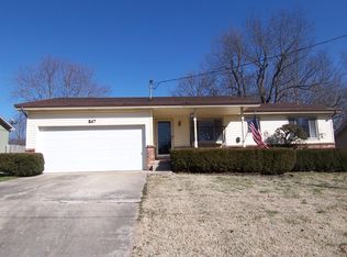 947 E Camorene St, Springfield, MO 65803