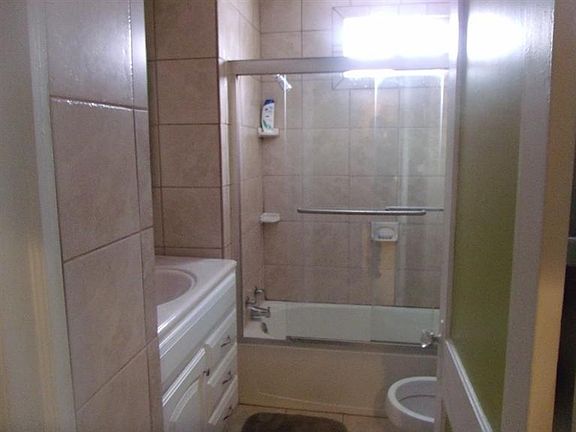 2nd image of 2384 McKinley Ave