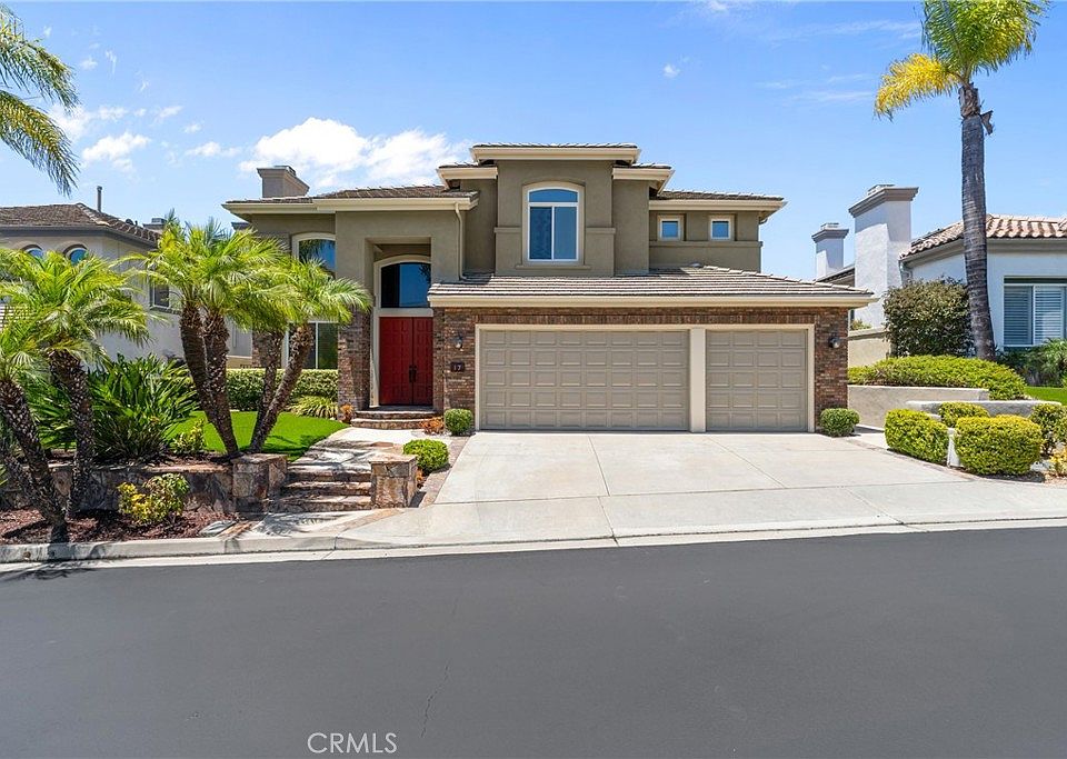 1st image of 17 Golf View Dr