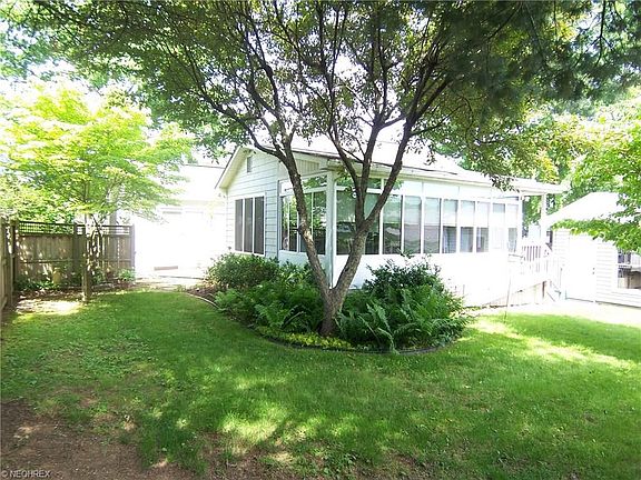 5th image of 3606 Stella St