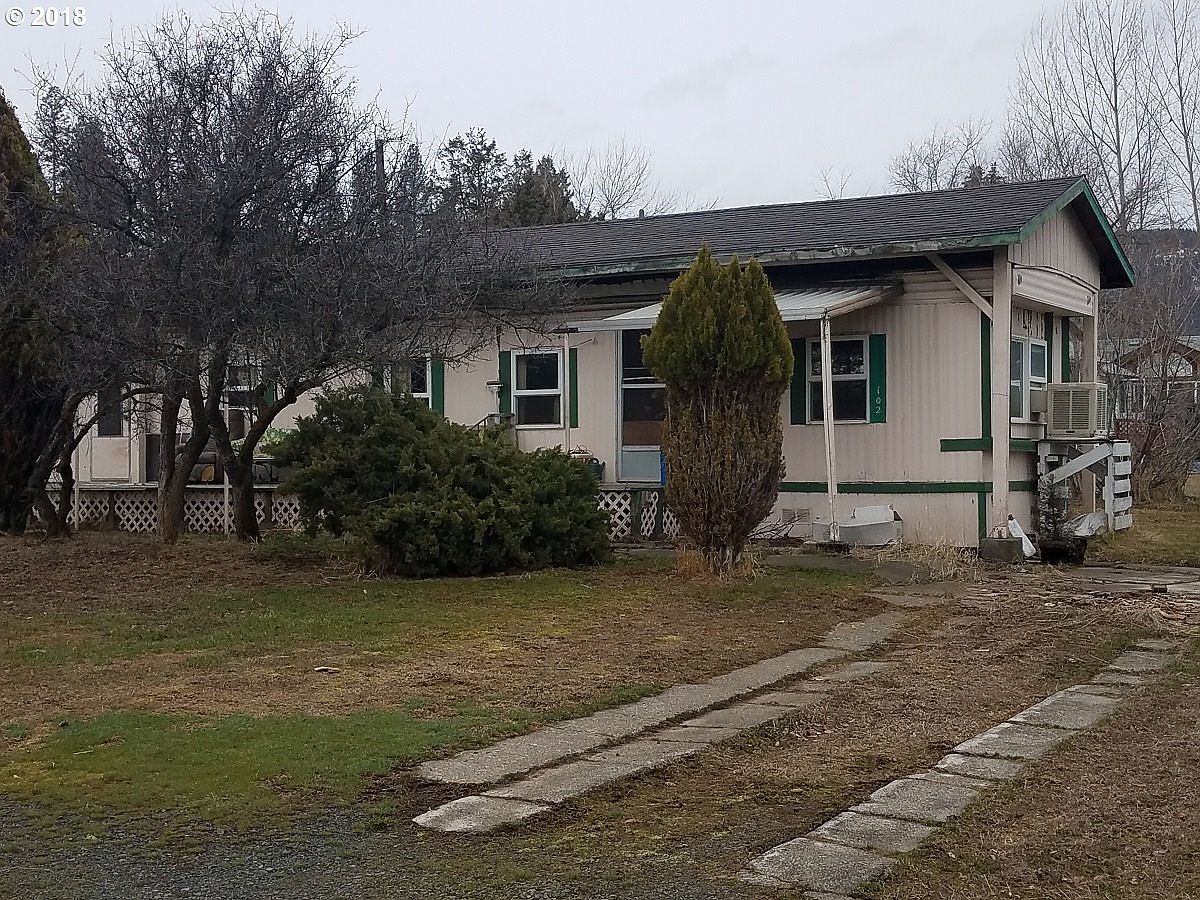 102 S Clairmont St, Wallowa, OR 97885 Zillow