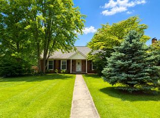 104 Loch Lomond Dr, Lexington, KY 40517