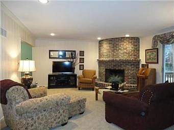 5th image of 10602 W 89th Ter